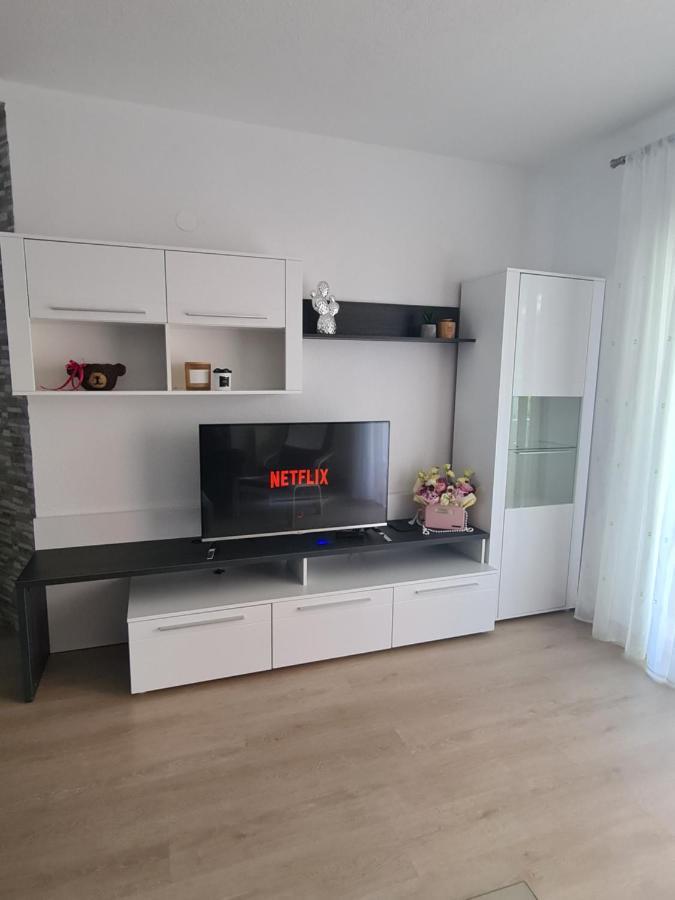 Apartmani Emily بولا المظهر الخارجي الصورة