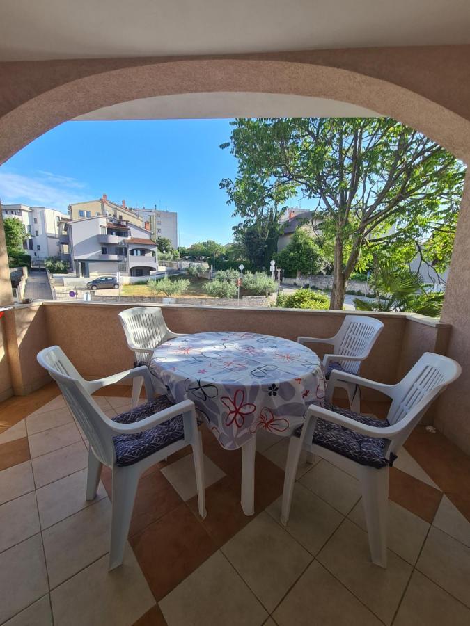 Apartmani Emily بولا المظهر الخارجي الصورة