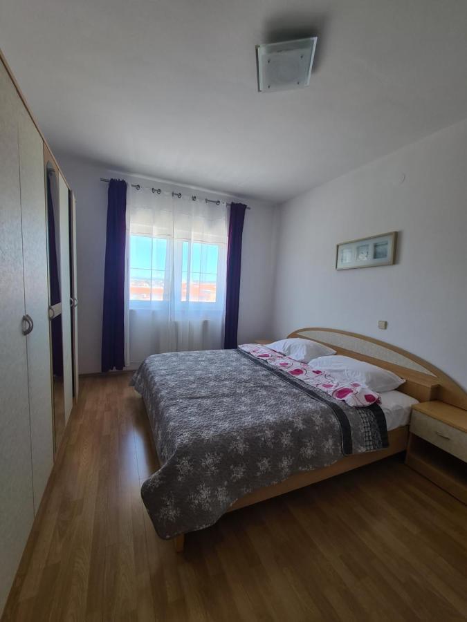 Apartmani Emily بولا المظهر الخارجي الصورة
