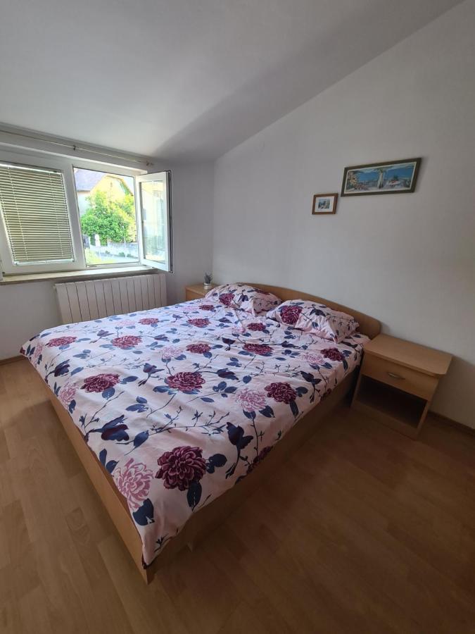 Apartmani Emily بولا المظهر الخارجي الصورة