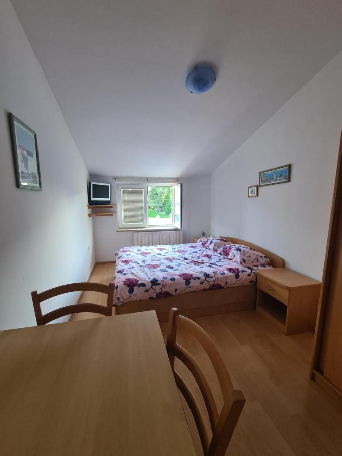 Apartmani Emily بولا المظهر الخارجي الصورة